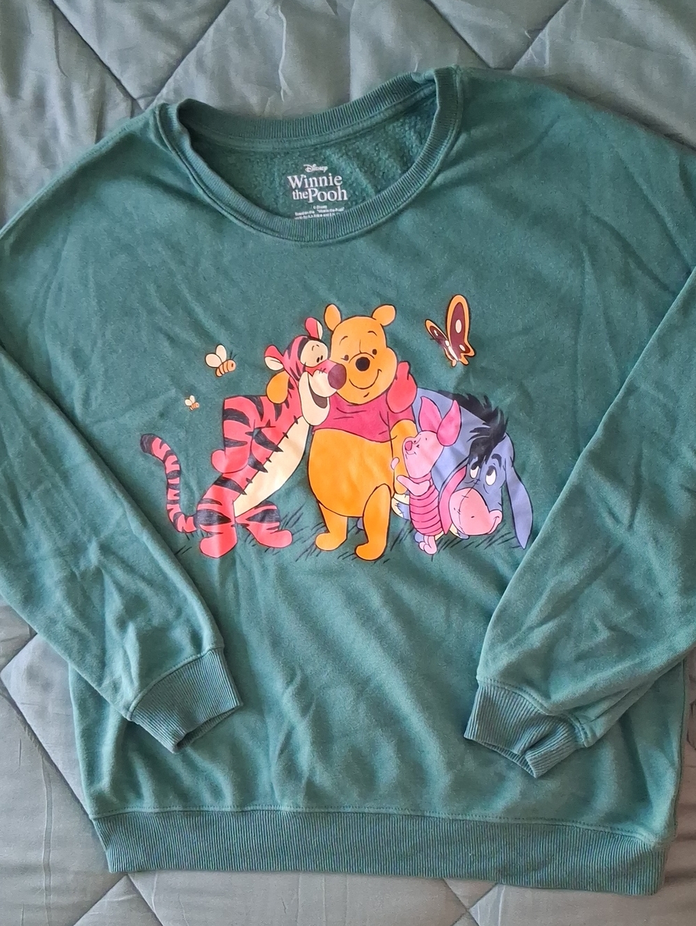 Disney Winnie the Pooh Women's Green Sweatshirt w Pooh, Tigger, Piglet, Eeyore L